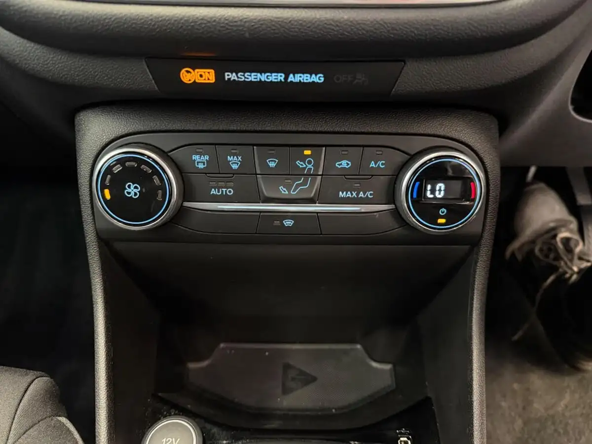 2018-ford-fiesta-10t-titanium-100ps-3d-auto-big-24