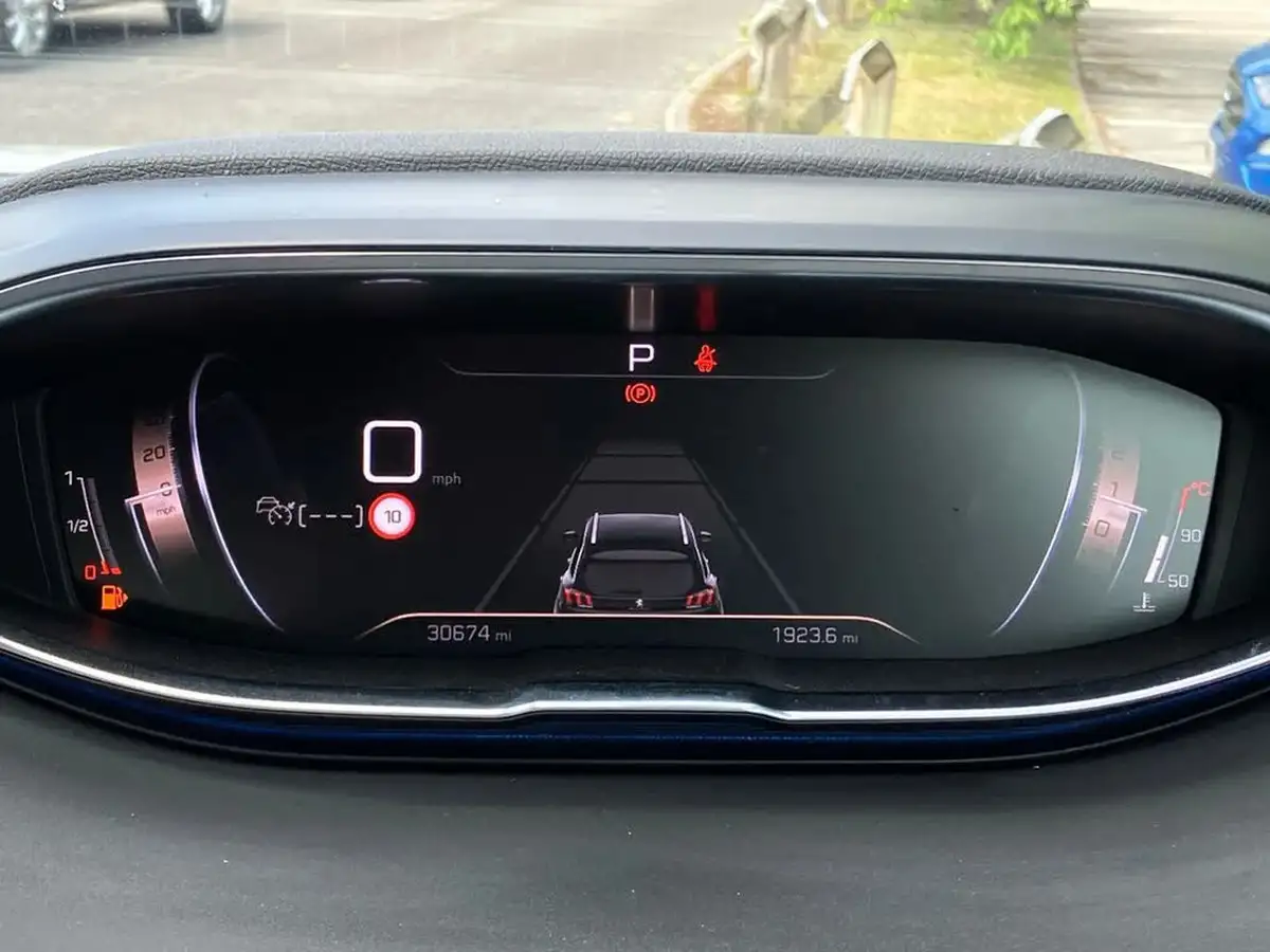 2021-peugeot-3008-suv-12-puretech-gt-eat8-big-15