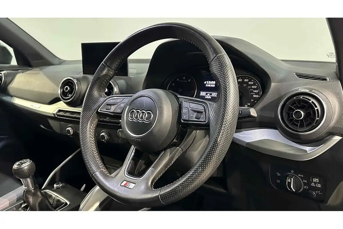 2018-audi-q2-14-tfsi-s-line-big-29