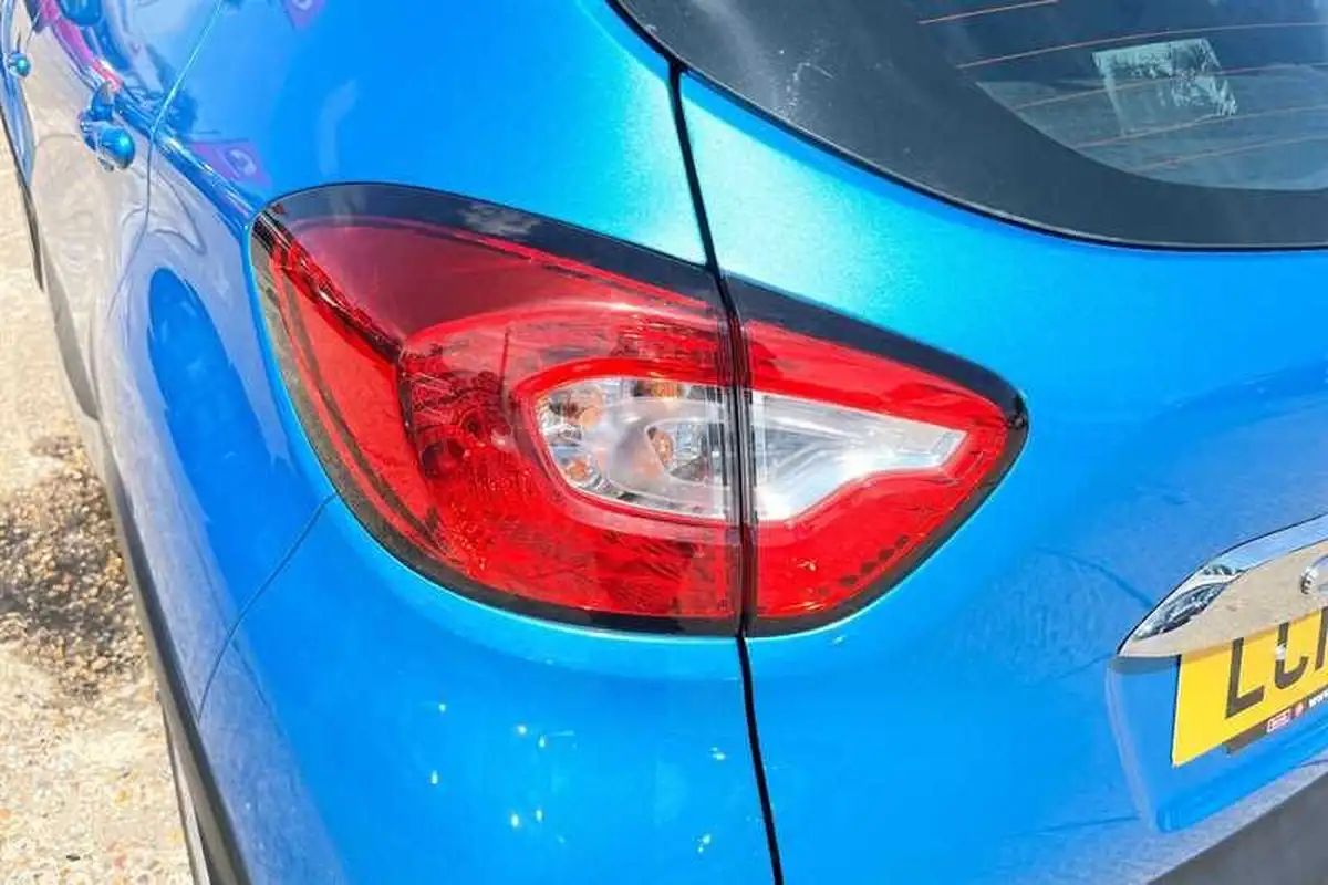 2017-renault-captur-09-tce-dynamique-nav-big-31