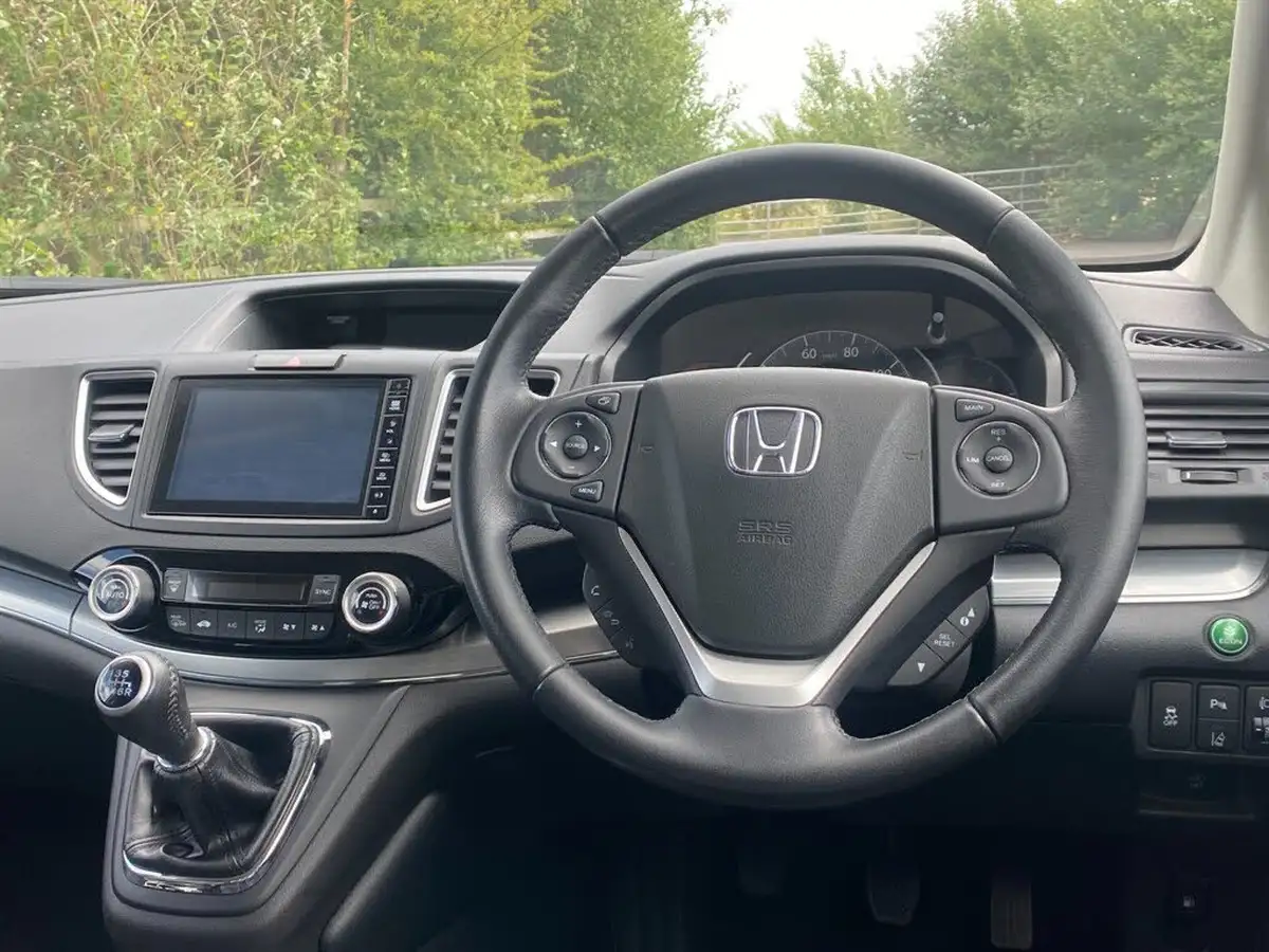 2016-honda-cr-v-20-i-vtec-black-edition-ss-big-17