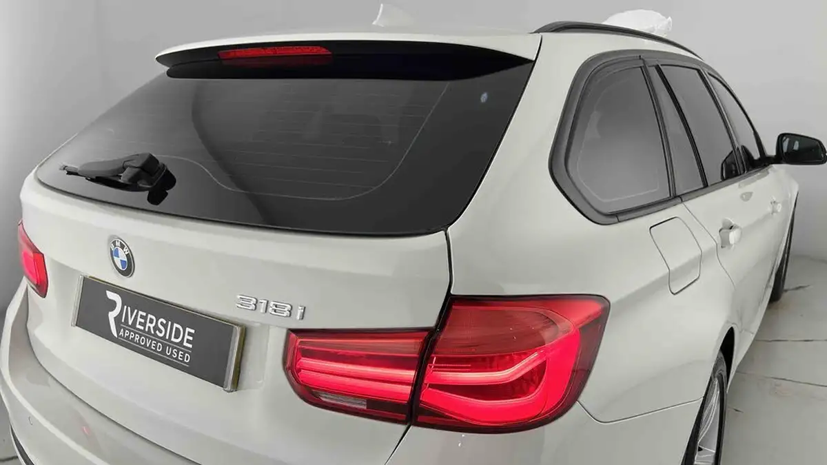 2017-bmw-3-series-15-318i-sport-touring-5d-big-26