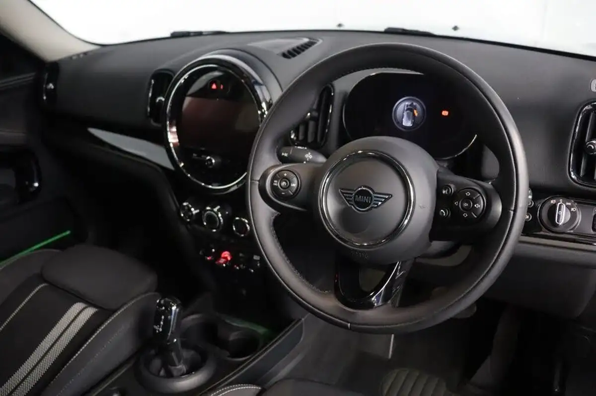 2021-mini-countryman-20-cooper-s-classic-all4-auto-big-22