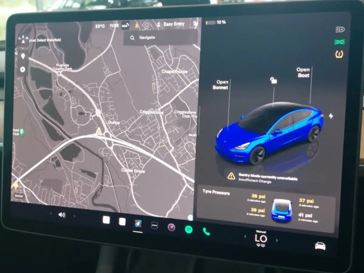 2022-tesla-model-3-e-long-range-big-14