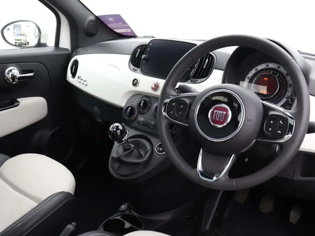 2022-fiat-500-10-dolcevita-big-16