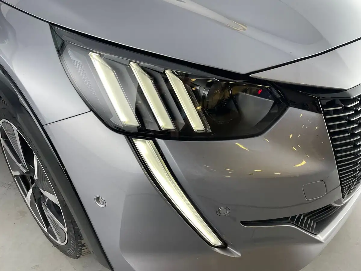 2021-peugeot-208-e-gt-premium-big-32