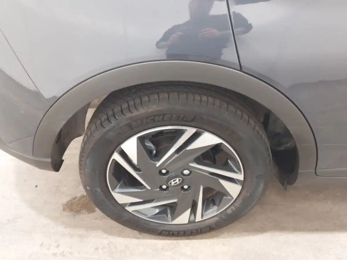 2023-hyundai-bayon-10-t-gdi-se-connect-dct-big-16