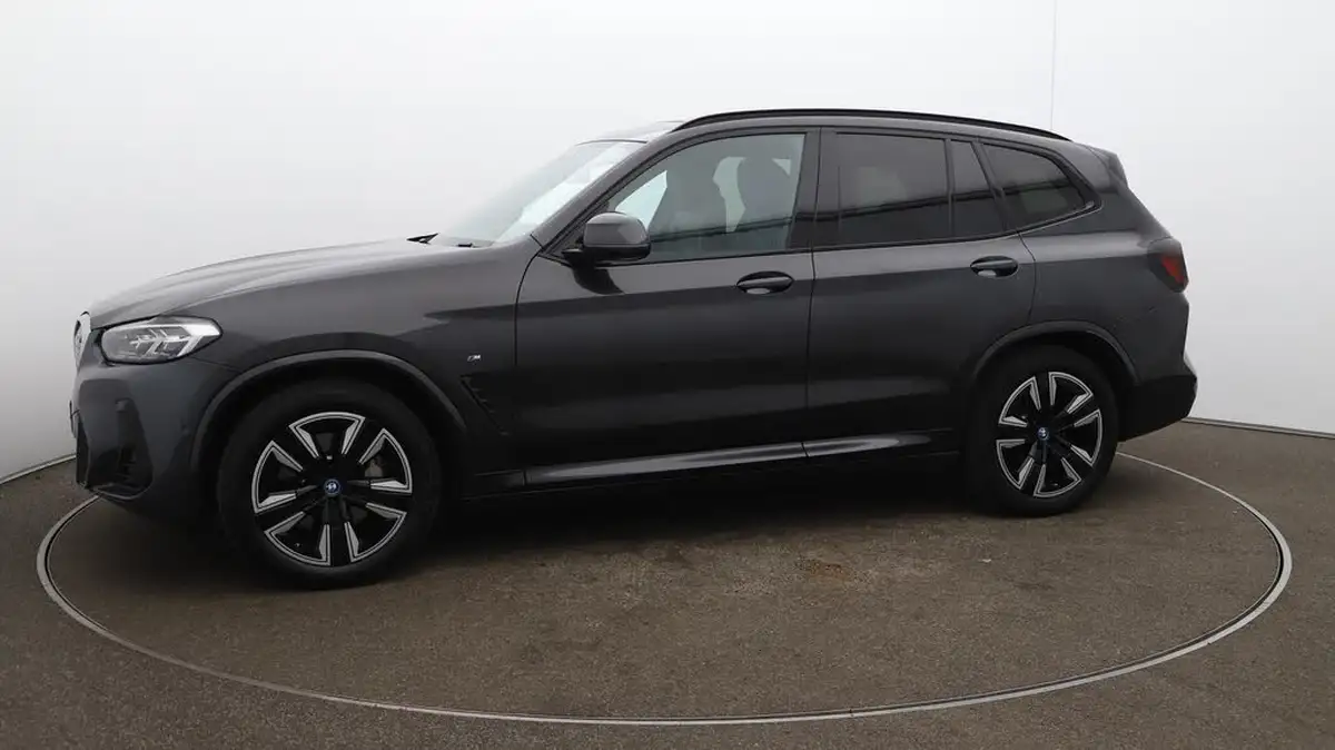 2022-bmw-ix3-e-m-sport-big-70