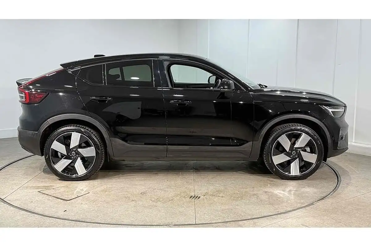 2022-volvo-c40-e-twin-recharge-pro-big-3