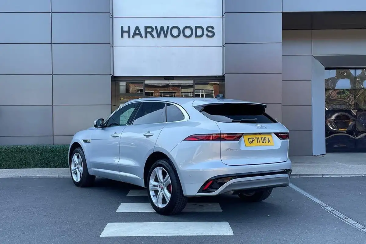 2021-jaguar-f-pace-big-9