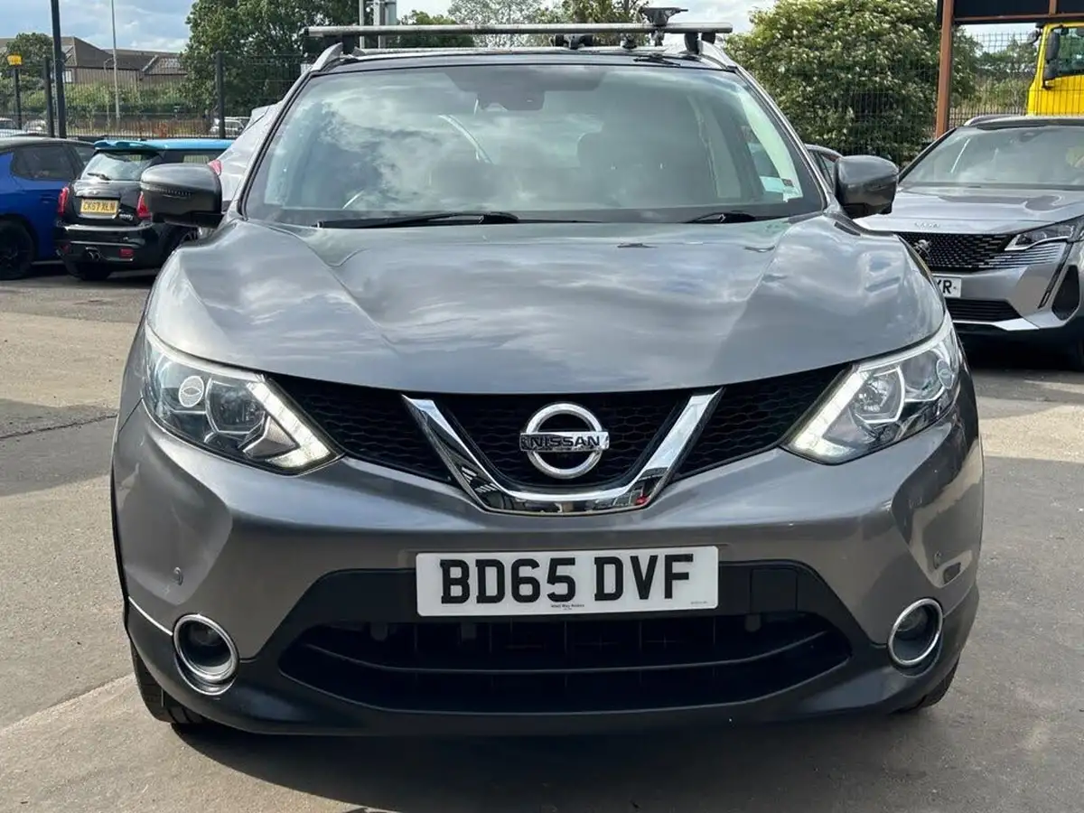 2015-nissan-qashqai-15dci-n-tec-big-7