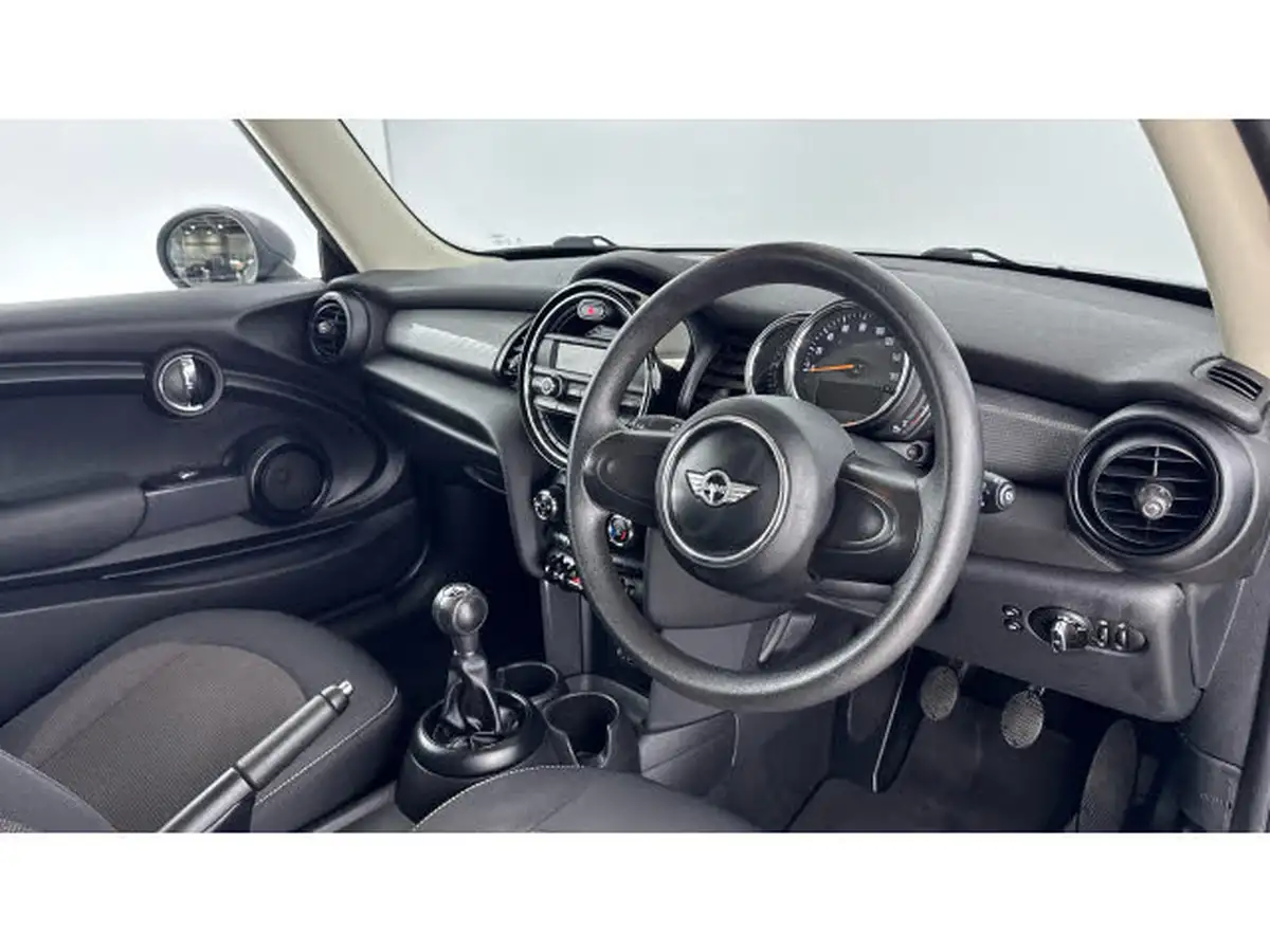 2018-mini-cooper-15-cooper-ss-hatchback-3d-big-5