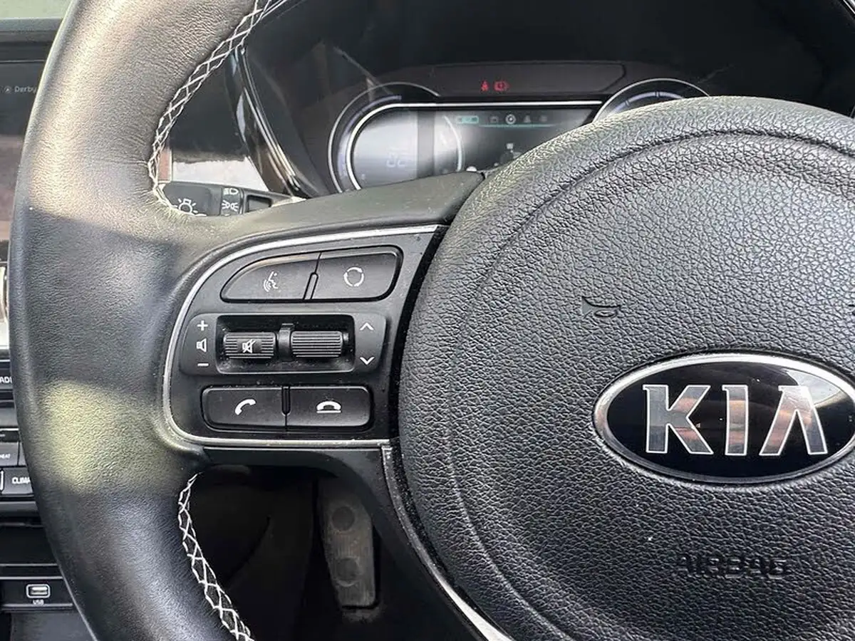 2021-kia-e-niro-ev-4-big-30