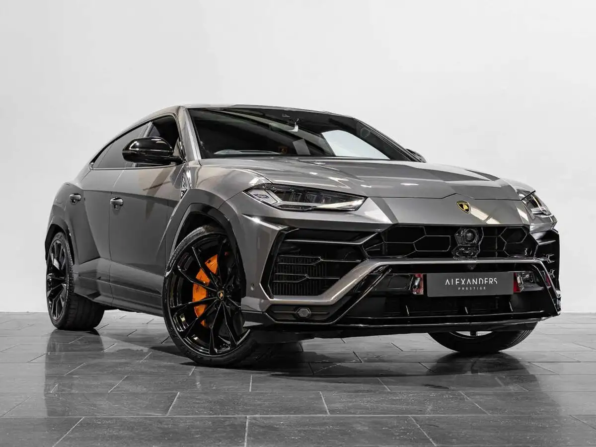 2021-lamborghini-urus-40-no-trim-big-5