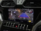 2021-lamborghini-urus-40-no-trim-small-16