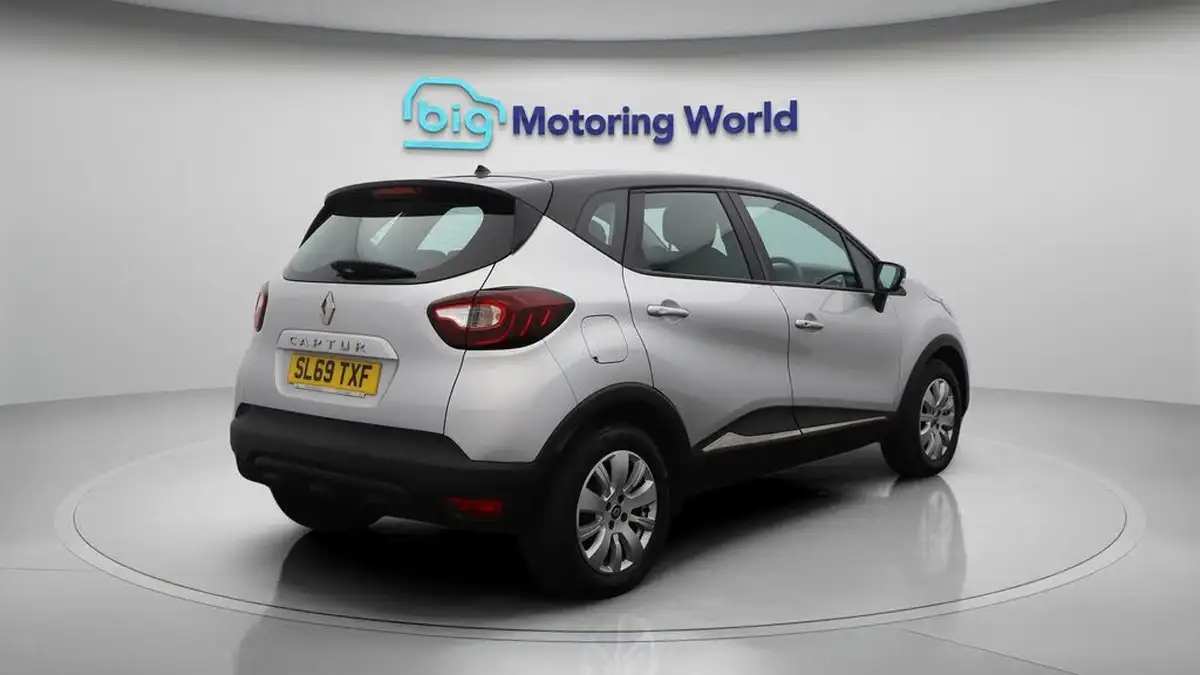 2020-renault-captur-09-tce-play-big-7