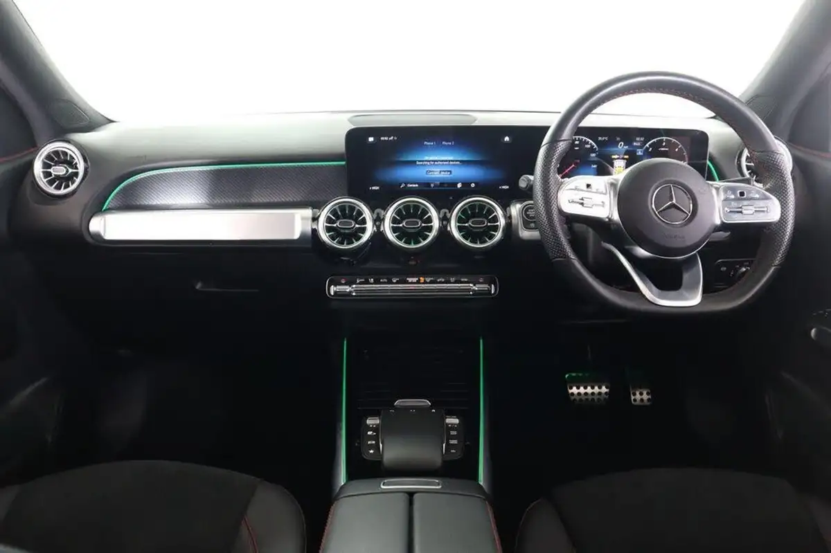 2022-mercedes-benz-glb-class-20d-glb220d-amg-line-premium-plus-big-11