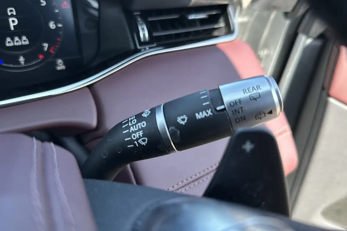 2019-land-rover-range-rover-evoque-20-p250-r-dynamic-hse-big-36