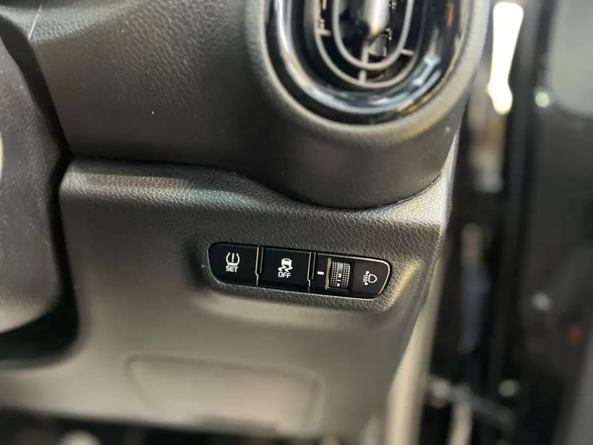 2018-kia-picanto-10-2-65bhp-adap-big-9