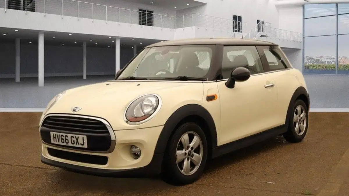 2016-mini-cooper-15-cooper-ss-hatchback-3d-big-2