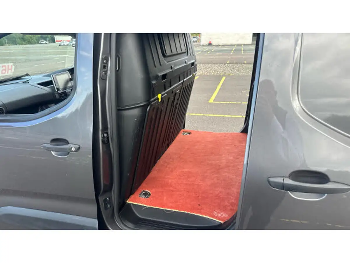 2019-peugeot-partner-16bluehdi-950-professional-big-30