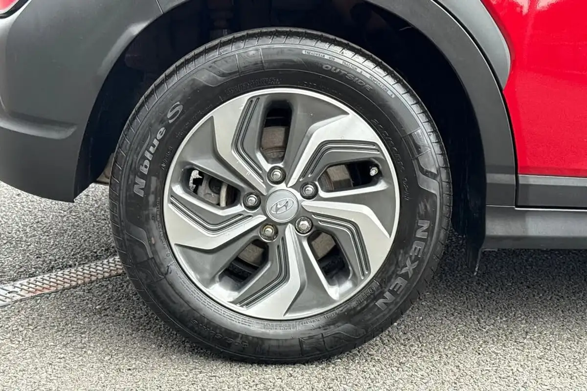 2022-hyundai-kona-16-gdi-se-connect-big-10