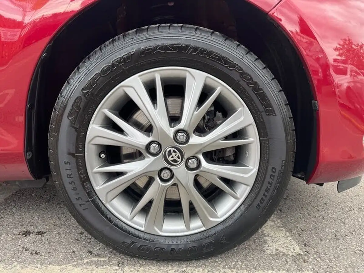 2018-toyota-yaris-15-vvt-i-icon-navi-hybrid-big-20