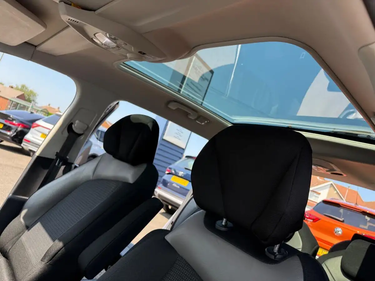 2017-citroen-grand-c4-picasso-20bluehdi-flair-big-43