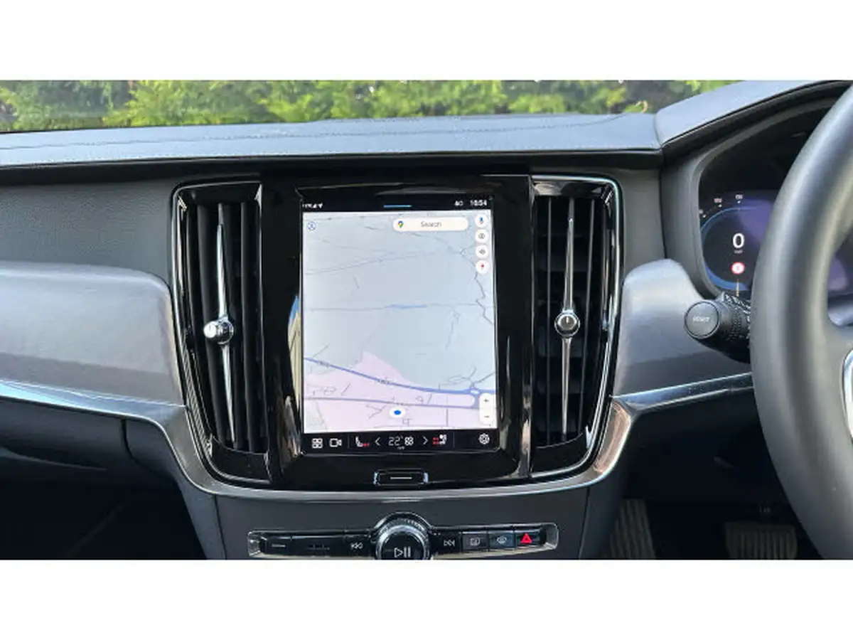 2024-volvo-v90-big-30