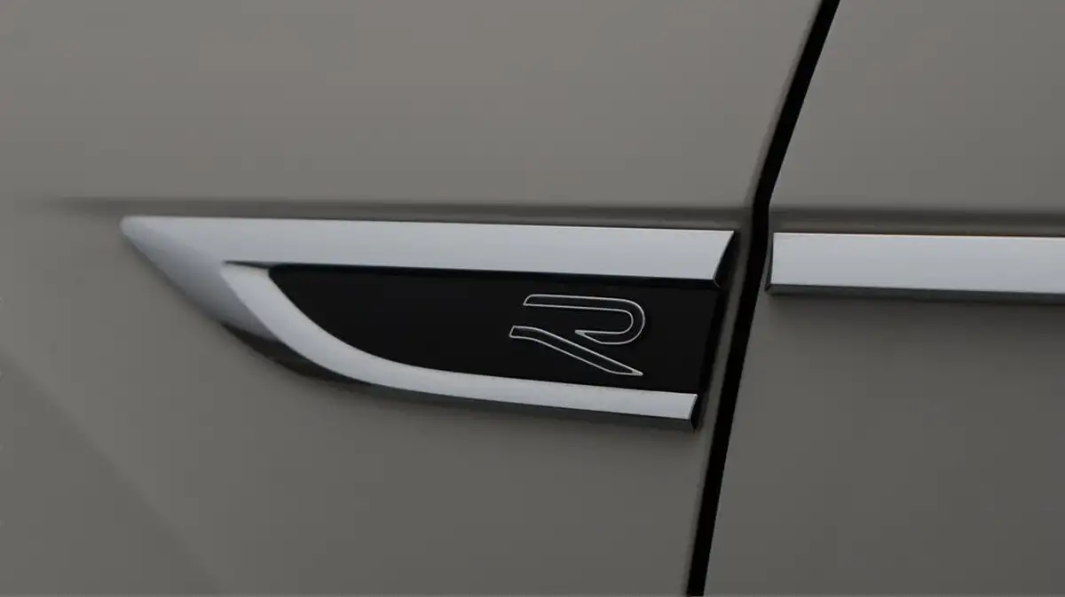 2023-volkswagen-t-roc-15-tsi-r-line-hatchback-5d-dsg-big-20