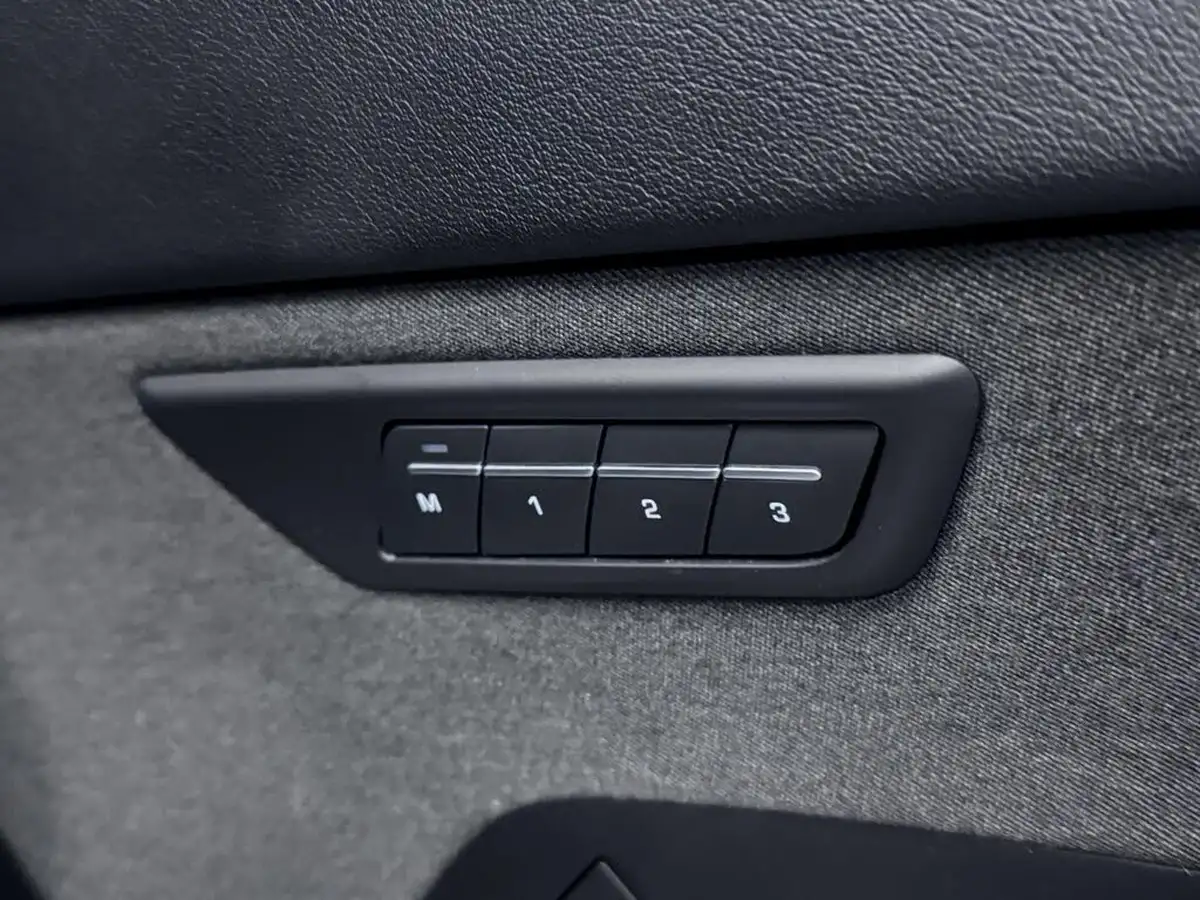 2021-jaguar-e-pace-20-d200-r-dynamic-hse-big-17