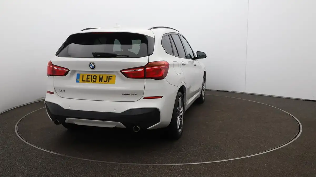 2019-bmw-x1-20-sdrive20i-m-sport-big-56