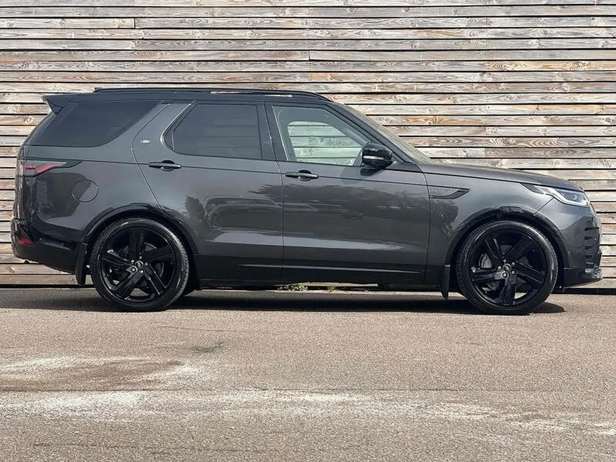 2023-land-rover-discovery-30-d300-dynamic-hse-big-15