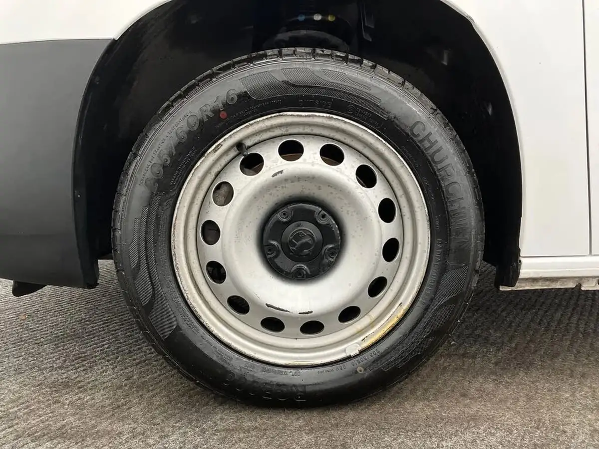 2021-vauxhall-combo-15cdti-edition-2300-100pseu6dt-l2h1-panel-big-7