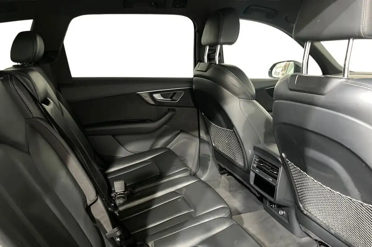 2020-audi-q7-30-55-tfsi-black-edition-big-9
