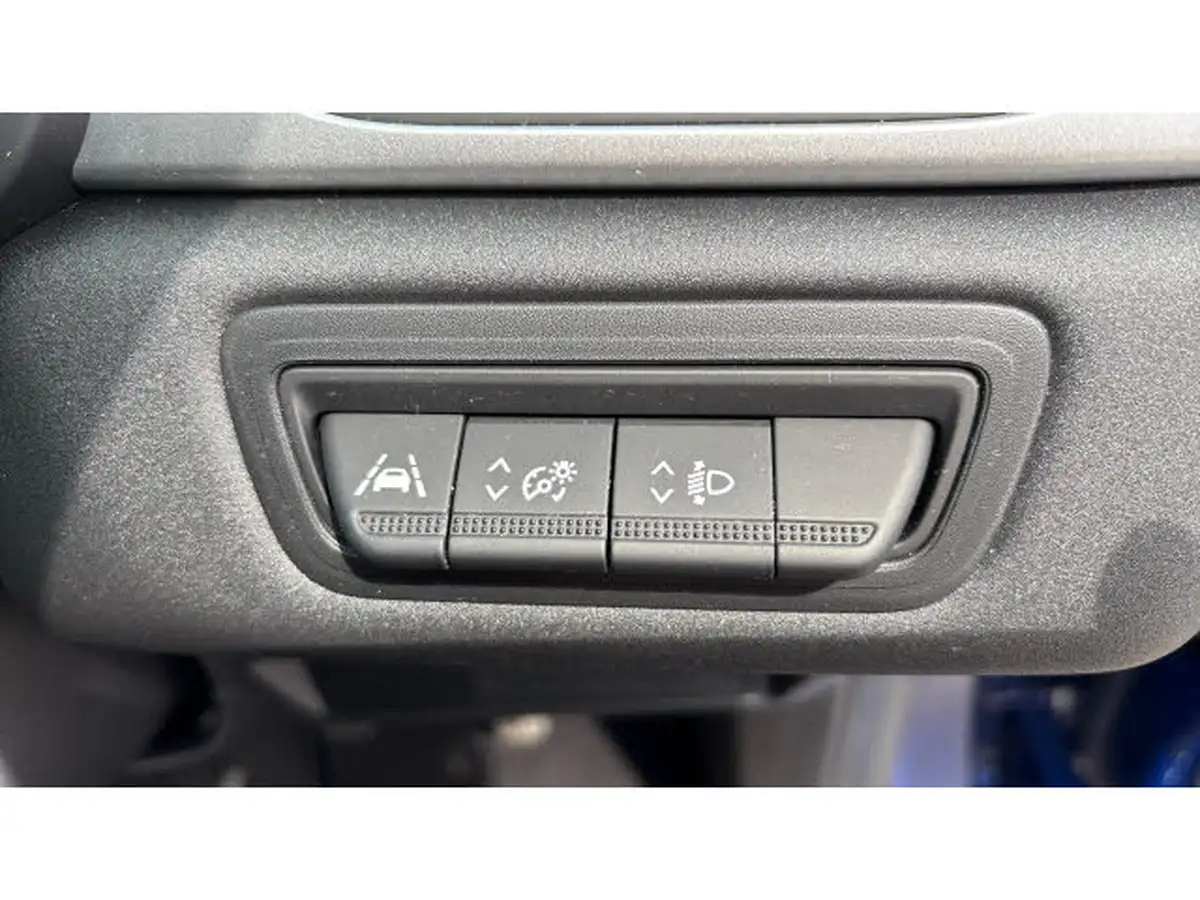 2021-renault-captur-13-tce-iconic-140ps-big-33