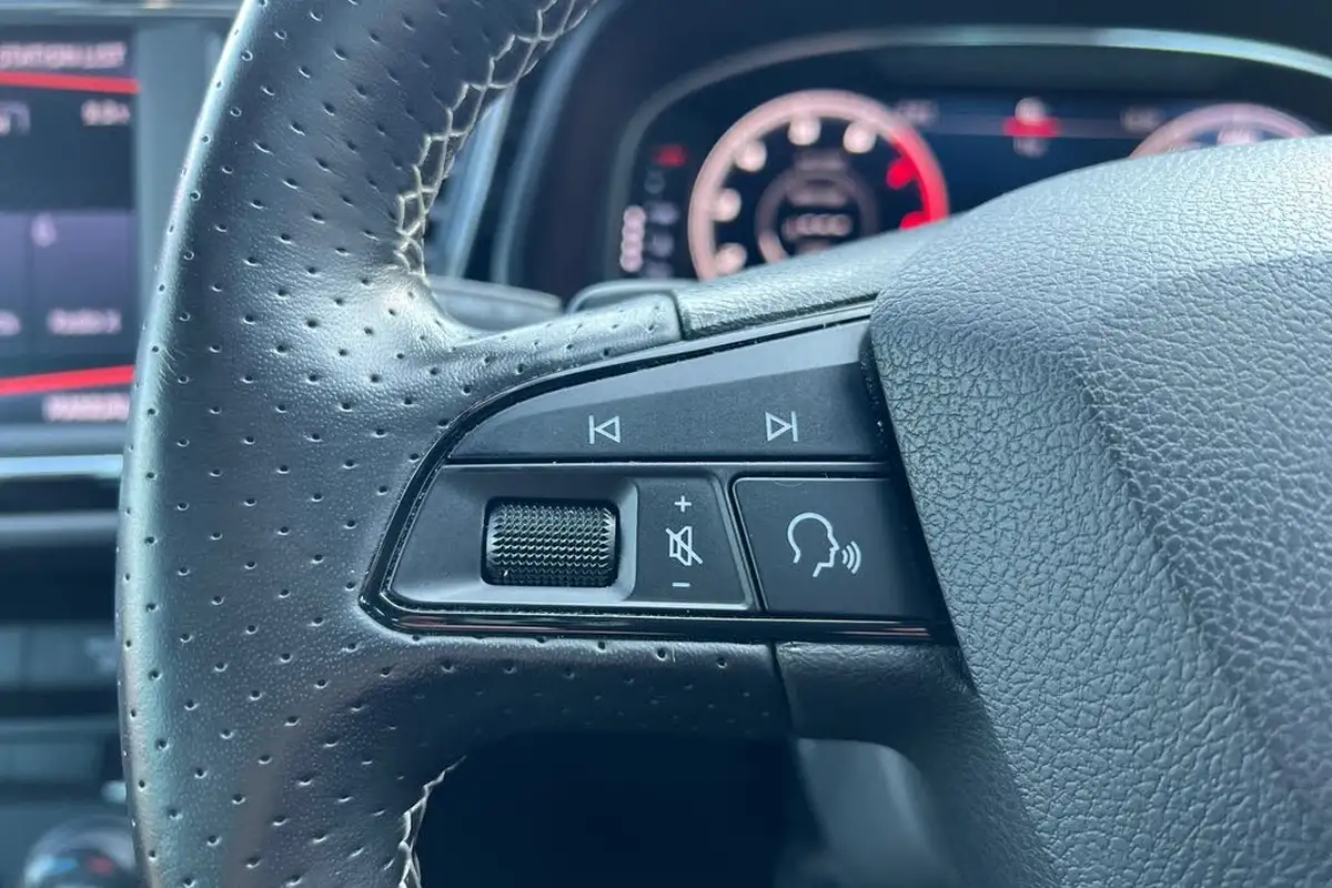2020-seat-leon-20-tsi-cupra-300-4drive-ss-estate-big-25