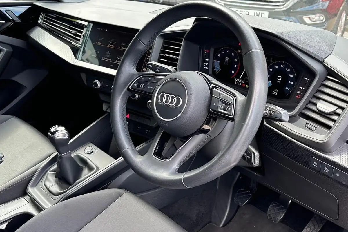 2023-audi-a1-10-25-tfsi-technik-big-24