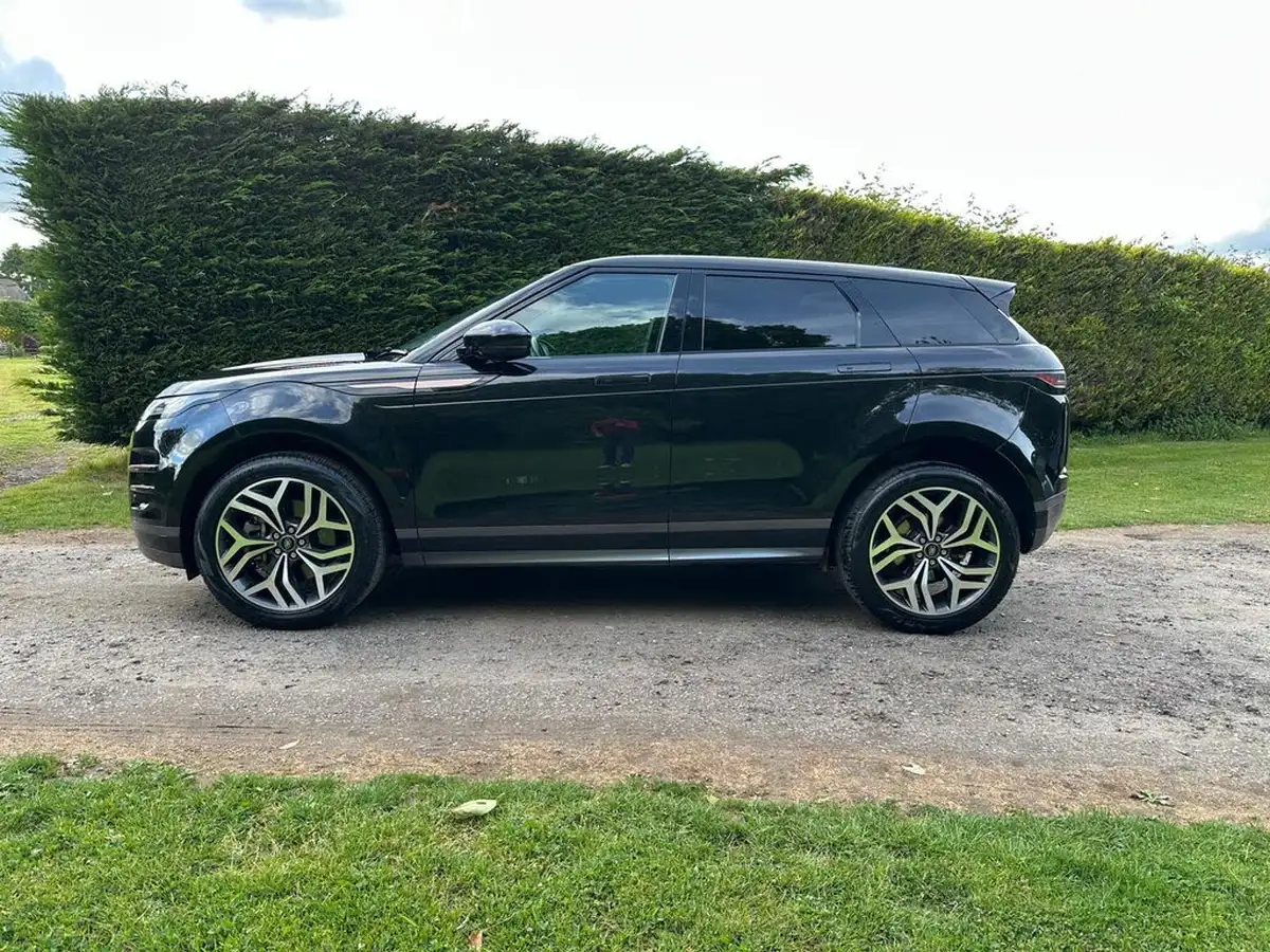 2022-land-rover-range-rover-evoque-20-d200-r-dynamic-hse-big-4