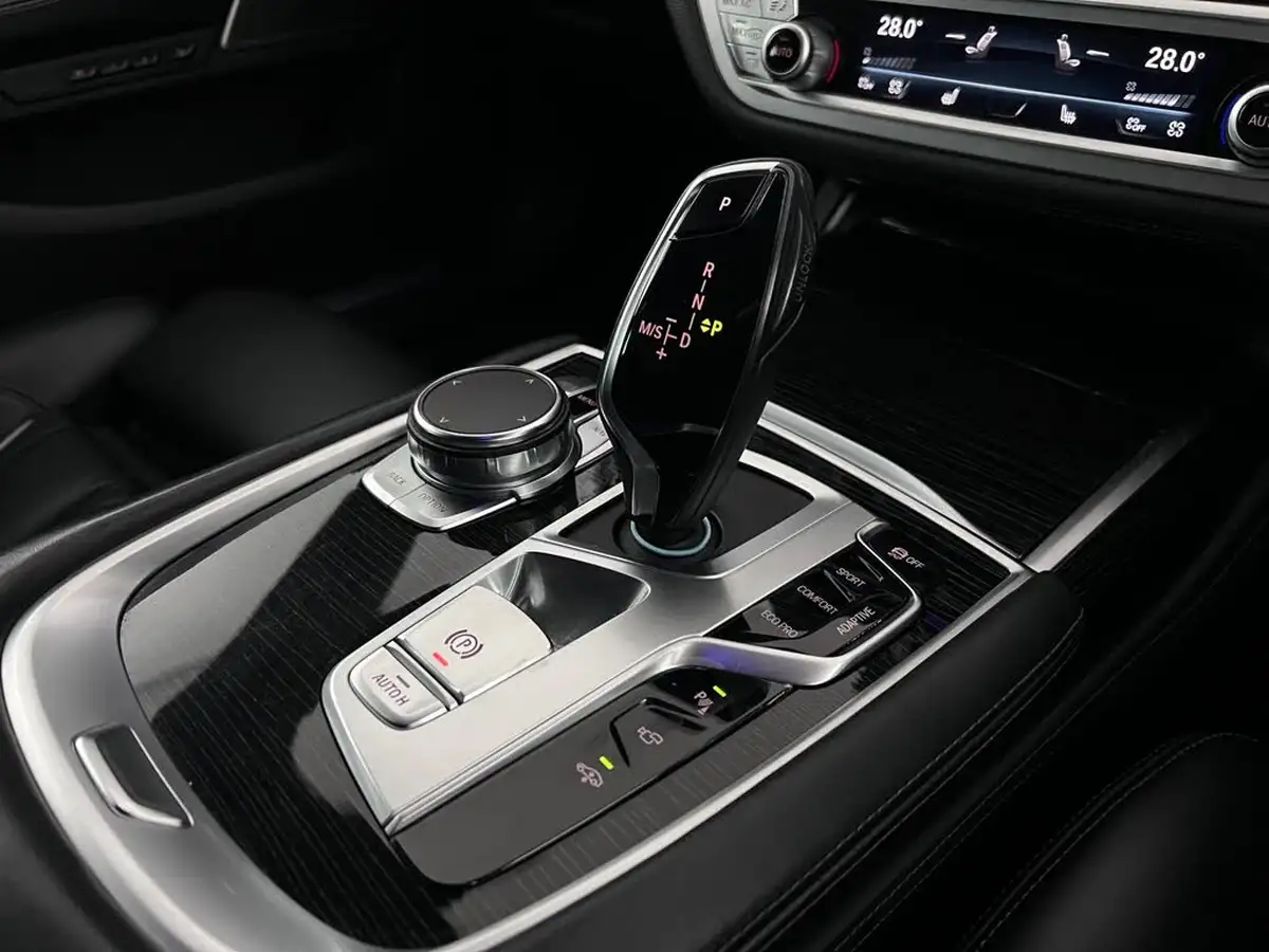 2019-bmw-7-series-30td-730d-m-sport-xdrive-big-47