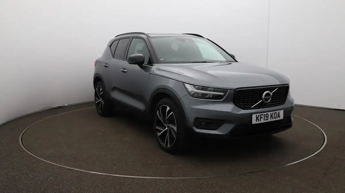 2019-volvo-xc40-20td-d3-r-design-pro-awd-geartronic-big-45