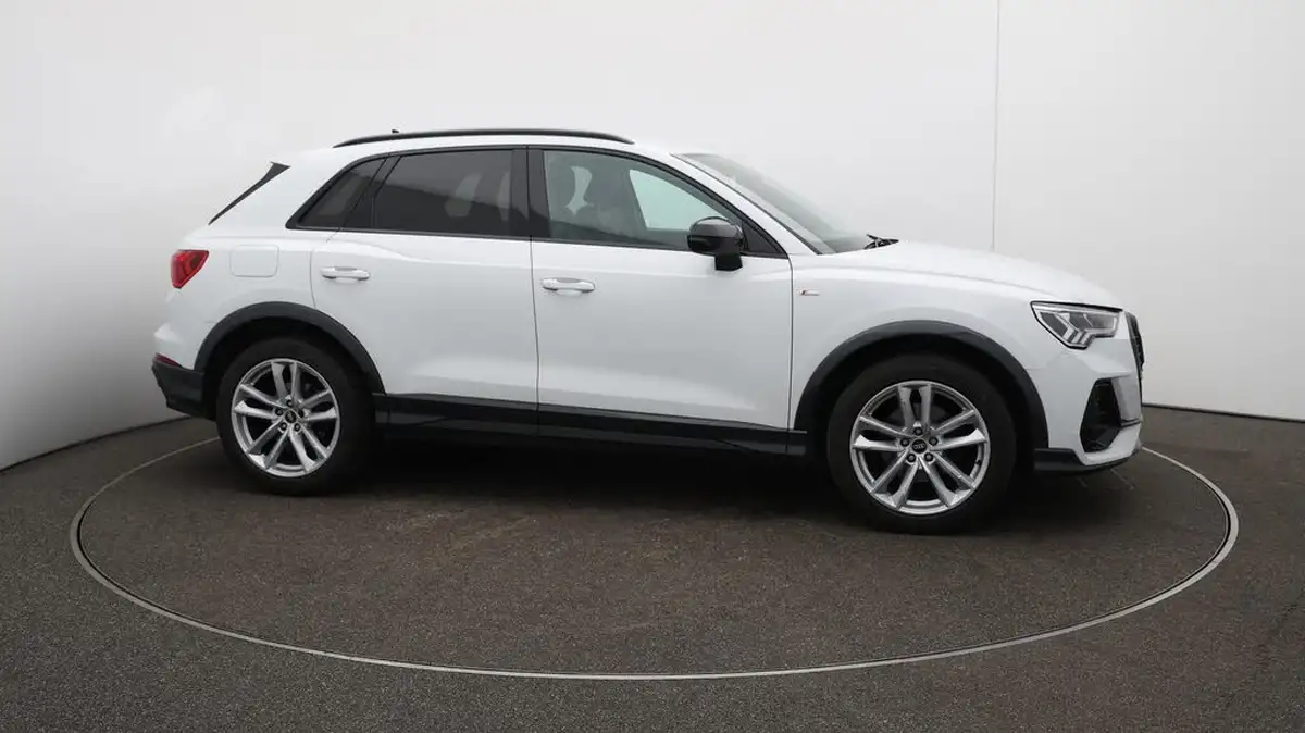 2021-audi-q3-15-35-tfsi-black-edition-codcomfort-sound-pack-station-wagon-big-35