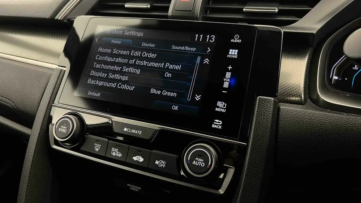 2018-honda-civic-10-vtec-turbo-sr-129ps-hatchback-5d-big-40