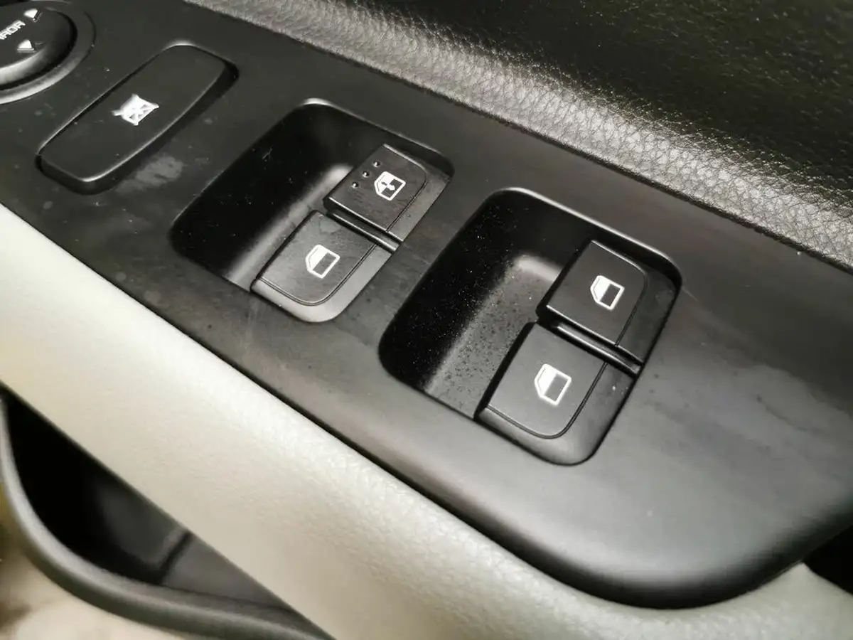 2021-kia-stonic-10-t-gdi-connect-dct-big-20