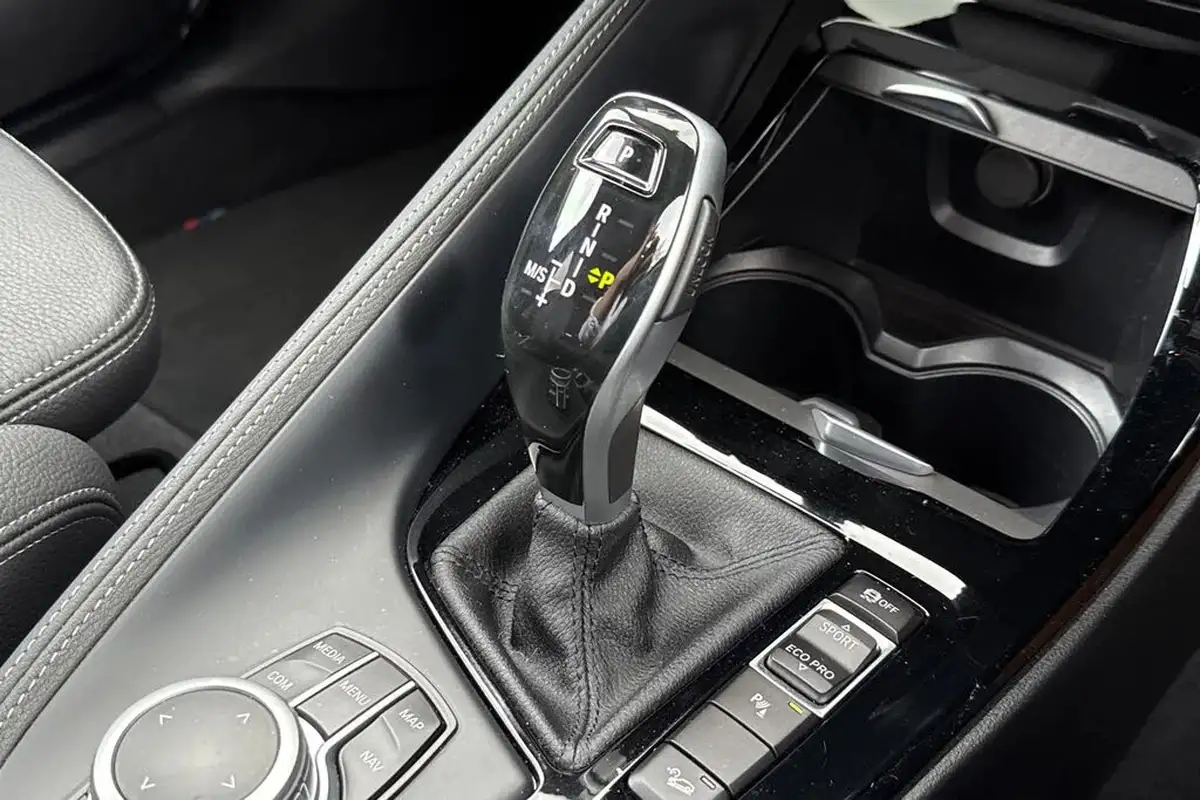 2019-bmw-x1-20-xdrive20i-m-sport-big-22