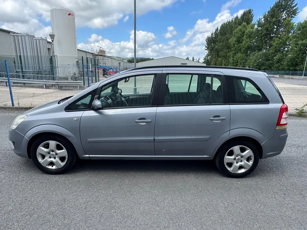 2008-vauxhall-zafira-16-exclusiv-105ps-big-7