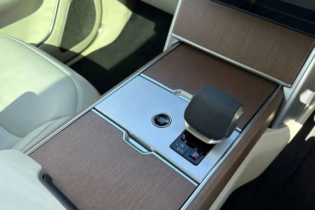 2024-land-rover-range-rover-30-p460e-autobiography-lwb-big-13