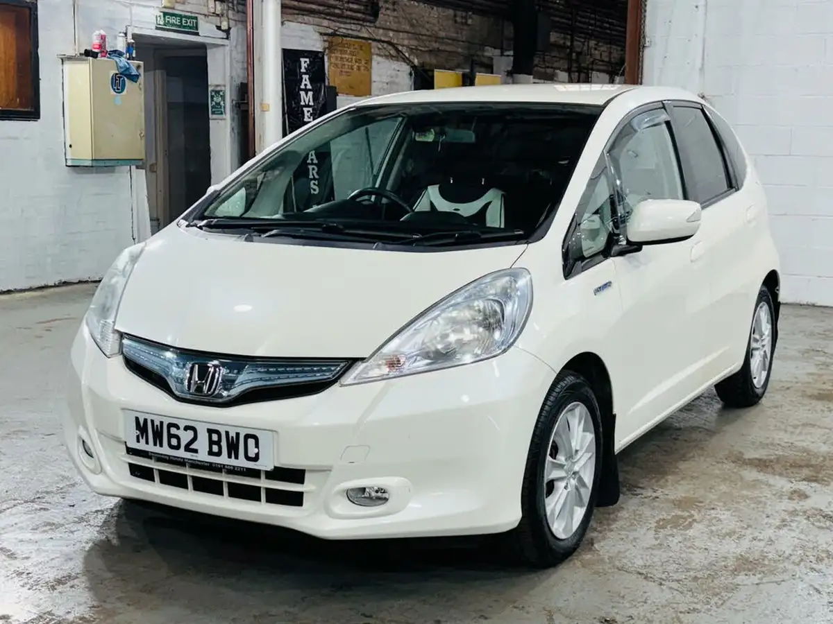 2012-honda-jazz-13-hs-big-3