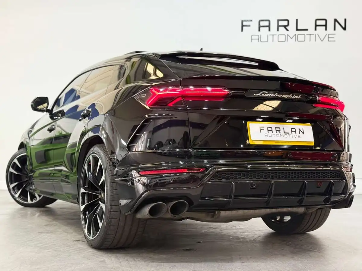 2019-lamborghini-urus-40-no-trim-big-3
