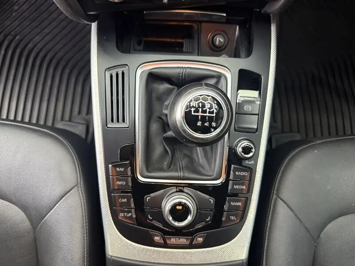 2012-audi-a4-20td-se-technik-136ps-big-43
